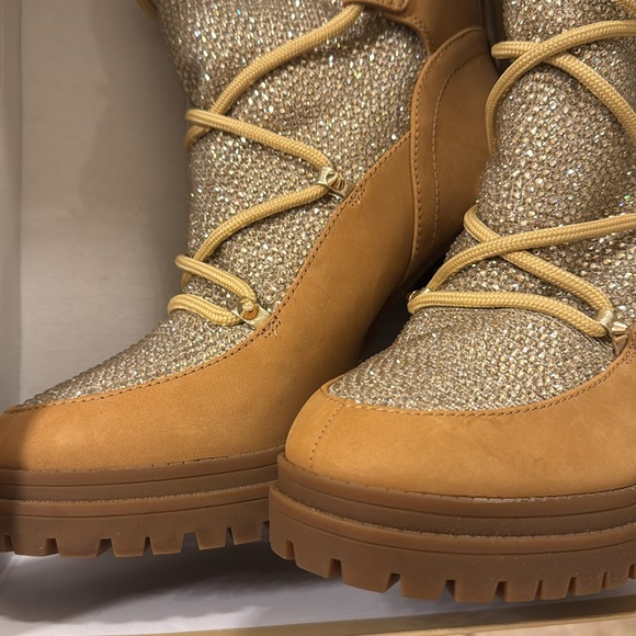 Michael Kors | Culver Embellished Nubuck and Glitter Chain Mesh Lace-Up Boot 🥾11 - Picture 9 of 14